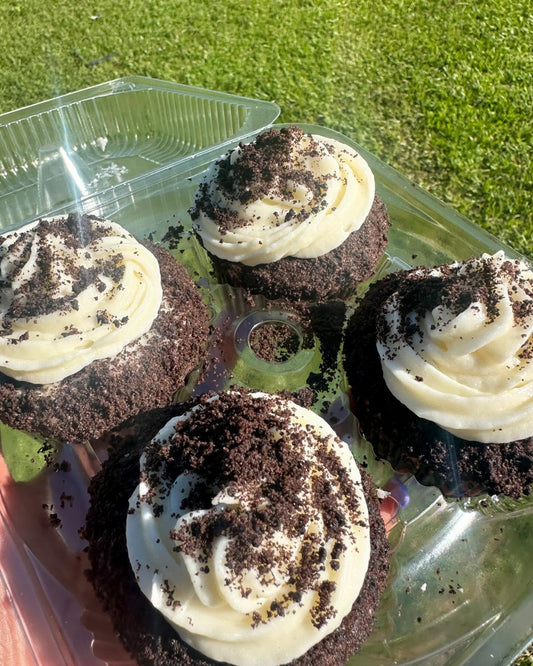Chocolate Cupcakes (4 ct)