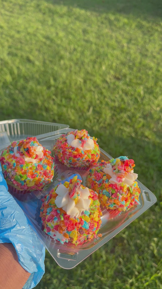 Tutti Frutti Cupcakes (4 ct)